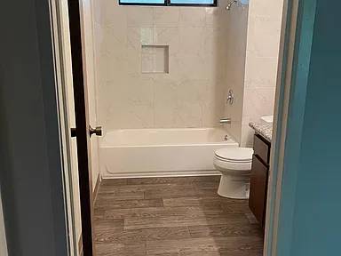2BR/1BA Apartment on Carrillo St · Santa Rosa photo 4