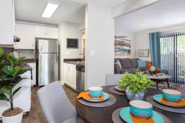 Apartments on Ryan Drive · Pleasant Hill photo 2