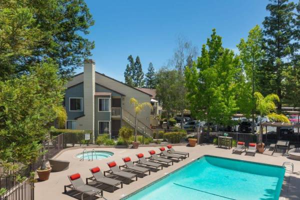 Apartments on Ryan Drive · Pleasant Hill photo 3