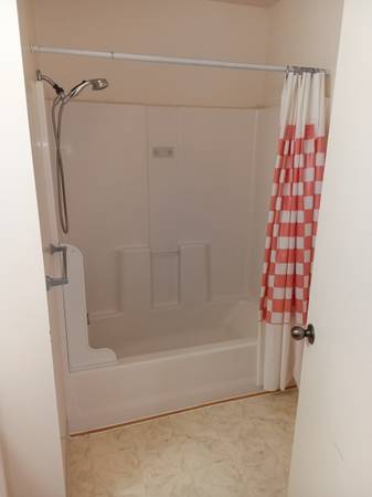 2BR/2BA Single Family House · Vallejo photo 4