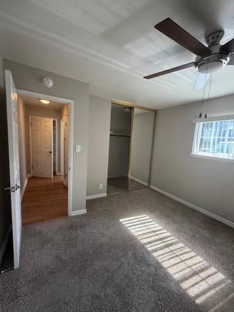 Apartments on Clayton Rd · Concord photo 2