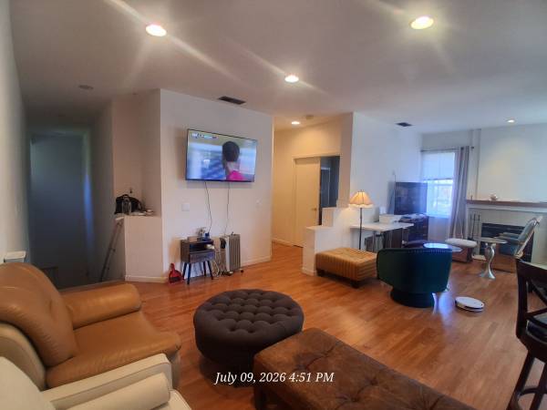 2BR/2BA Condo · Richmond photo 5
