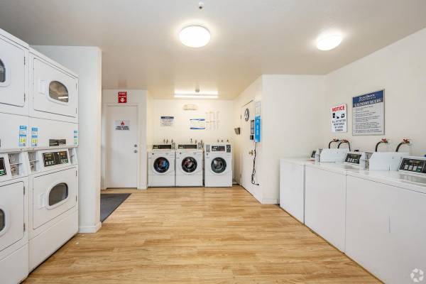 Apartments on Stony Brook · Santa Rosa photo 5