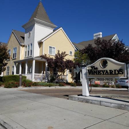 1BR/1BA Apartment · Gilroy photo 3