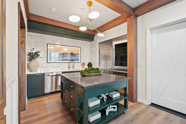 Apartments on N Mcdowell Blvd · Petaluma photo 5