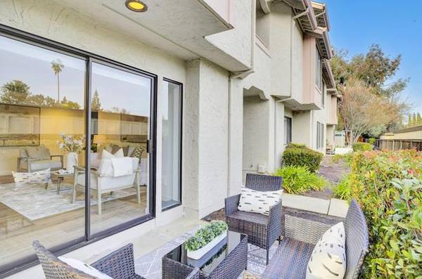 1BR/1BA Condo on Middlefield Road · Palo Alto photo 4