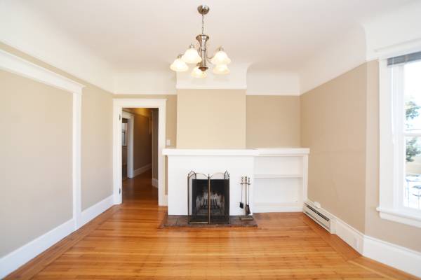 2BR/1BA Apartment on California St · San Francisco photo 3