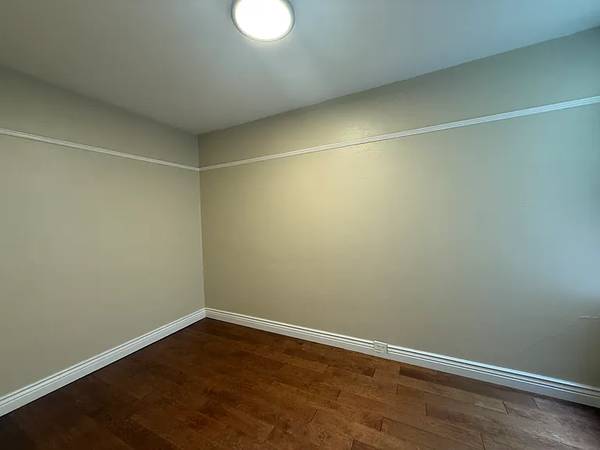 2BR/1BA Apartment · San Francisco photo 3