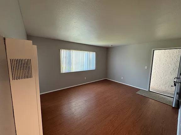 2BR/1BA Apartment · Mountain View photo 4