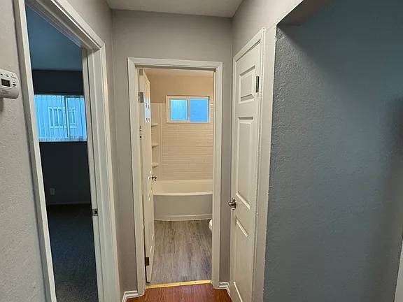 2BR/1BA Apartment · Mountain View photo 5