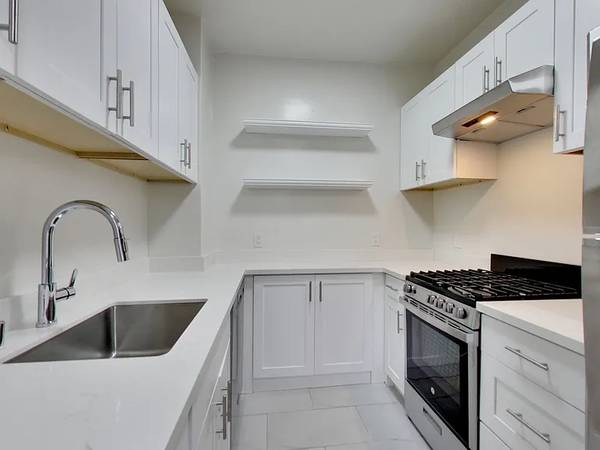 1BR/1BA Apartment · San Francisco photo 2
