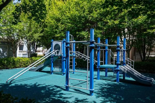 Situated In The Highly Sought-after Compass Place Community! photo 2