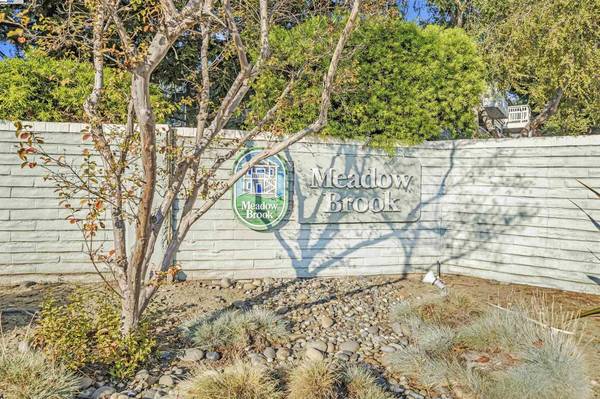 1BR/1BA Condo on Oakwood Ter · Fremont photo 3