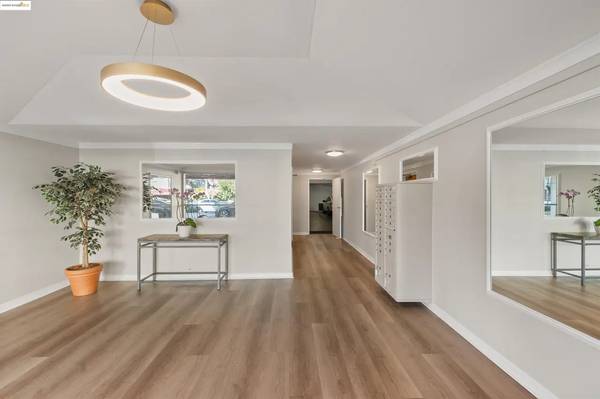 250 Montecito Avenue, Oakland, CA 94610 photo 3