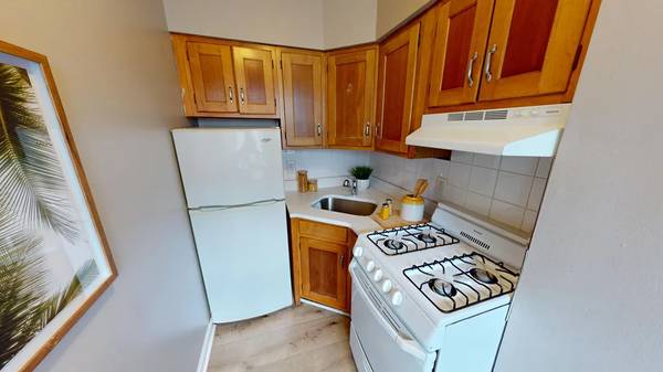 0BR/1BA Apartment · Berkeley photo 2