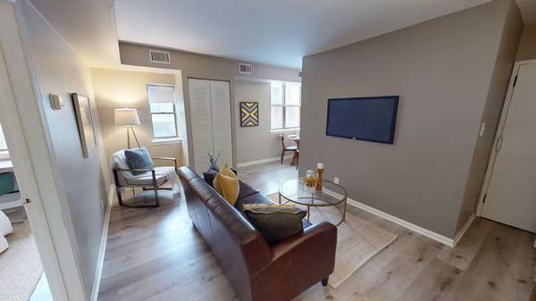 0BR/1BA Apartment · Berkeley photo 3