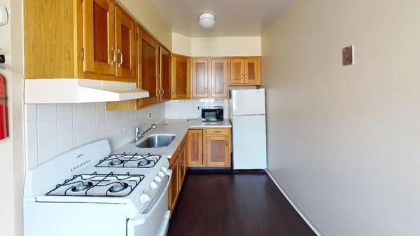 0BR/1BA Apartment · Berkeley photo 4
