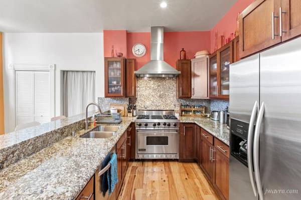 3BR/2BA Flat · San Francisco photo 3