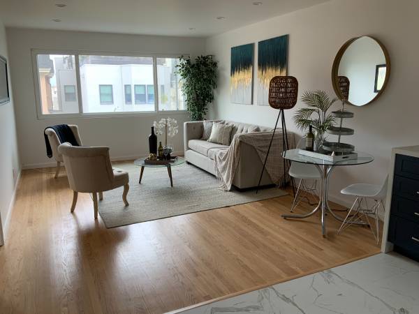 2BR/2BA Condo · San Francisco photo 2