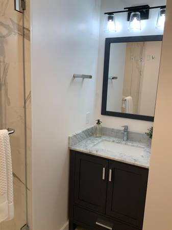 2BR/2BA Condo · San Francisco photo 5