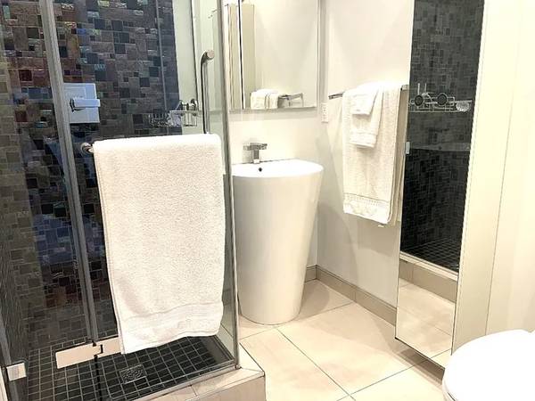 1BR/1BA Apartment on Ashbury St · San Francisco photo 4