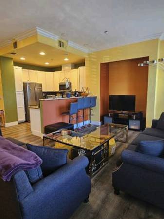 3BR/3BA Condo · Hayward photo 3