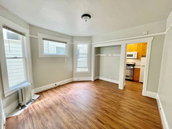 **two Weeks Free Special** Bright, Spacious Studio In Lower Nob Hill! Progressive! photo 3