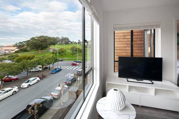 Apartments on Bay Street · San Francisco photo 4