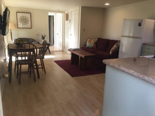 1BR/1BA In Law Adu · Berkeley photo 3