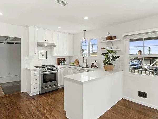 1BR/1BA Apartment · San Francisco photo 2