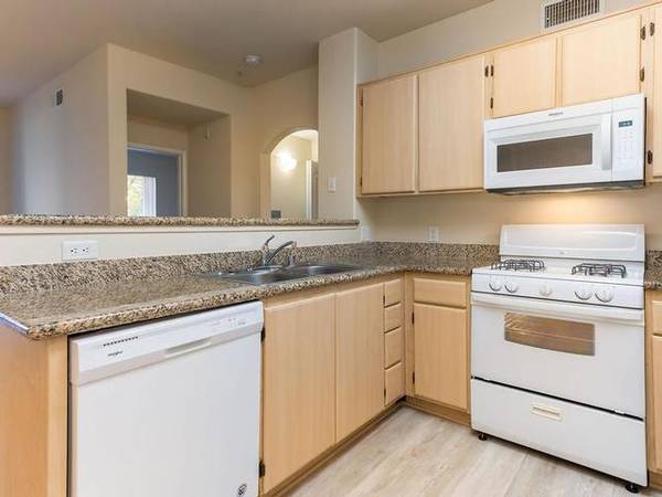 Apartments on Tassajara Rd · Pleasanton photo 2