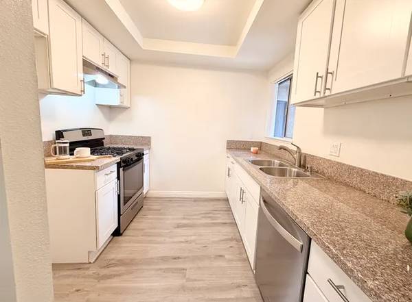 1BR/1BA Apartment · San Francisco photo 2