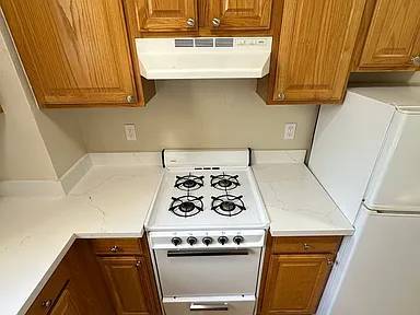 Spectacular Corner 1-bedroom, 1-bathroom Unit At Sf! photo 2