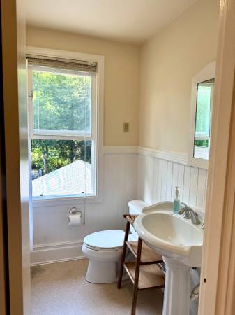 1BR/1BA Apartment · Forest Knolls photo 3