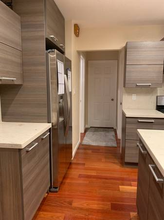3BR/2BA Apartment · Berkeley photo 5