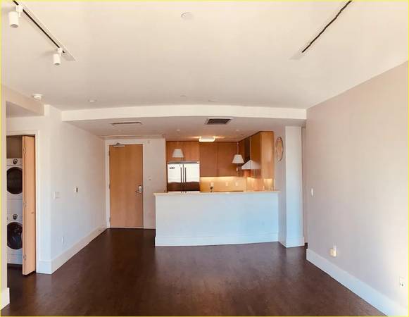 2BR/2BA Apartment · San Francisco photo 5