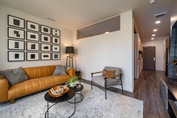 Apartments on 14th St · Oakland photo 4