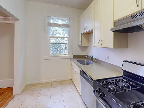 1BR/1BA Apartment · San Francisco photo 5