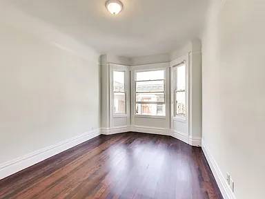 2BR/1BA Apartment · San Francisco photo 2