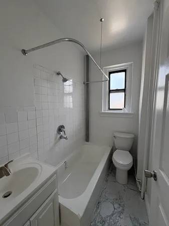 1BR/1BA Apartment · Bronx photo 3