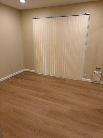 1BR/1BA Apartment · Mountain View photo 2