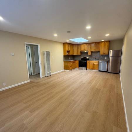 1BR/1BA Apartment · Hempstead photo 3