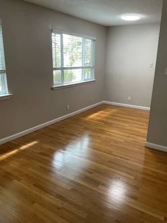 1BR/1BA Apartment on Montecito Ave · Oakland photo 3