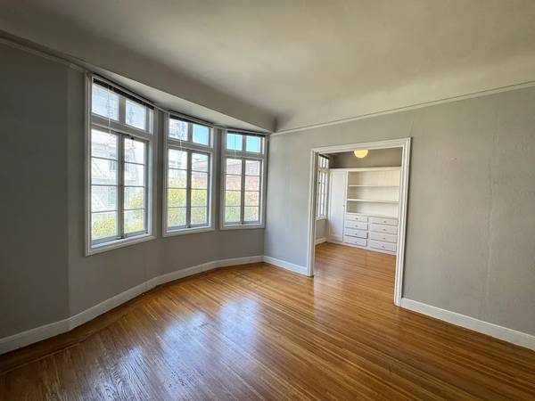 0BR/1BA Apartment · San Francisco photo 2