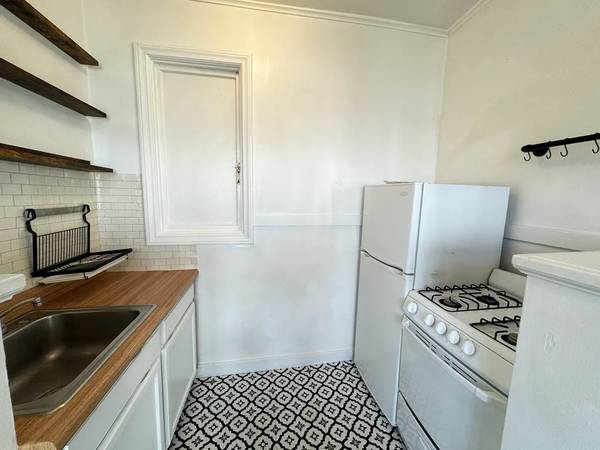 0BR/1BA Apartment · San Francisco photo 4