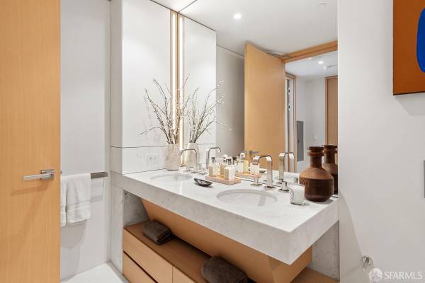 1BR/1BA Condo on Steuart Ln · San Francisco photo 5