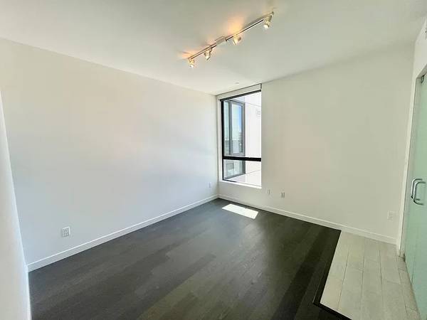 1BR/1BA Apartment · Palo Alto photo 2