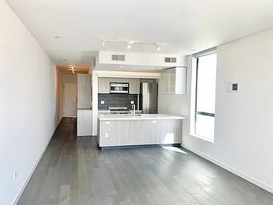 1BR/1BA Apartment · Palo Alto photo 4