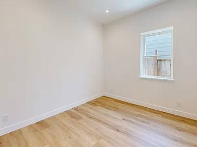 2BR/1BA Apartment · San Francisco photo 2