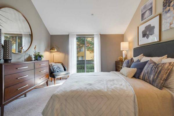 Apartments on Continental Circle · Mountain View photo 3